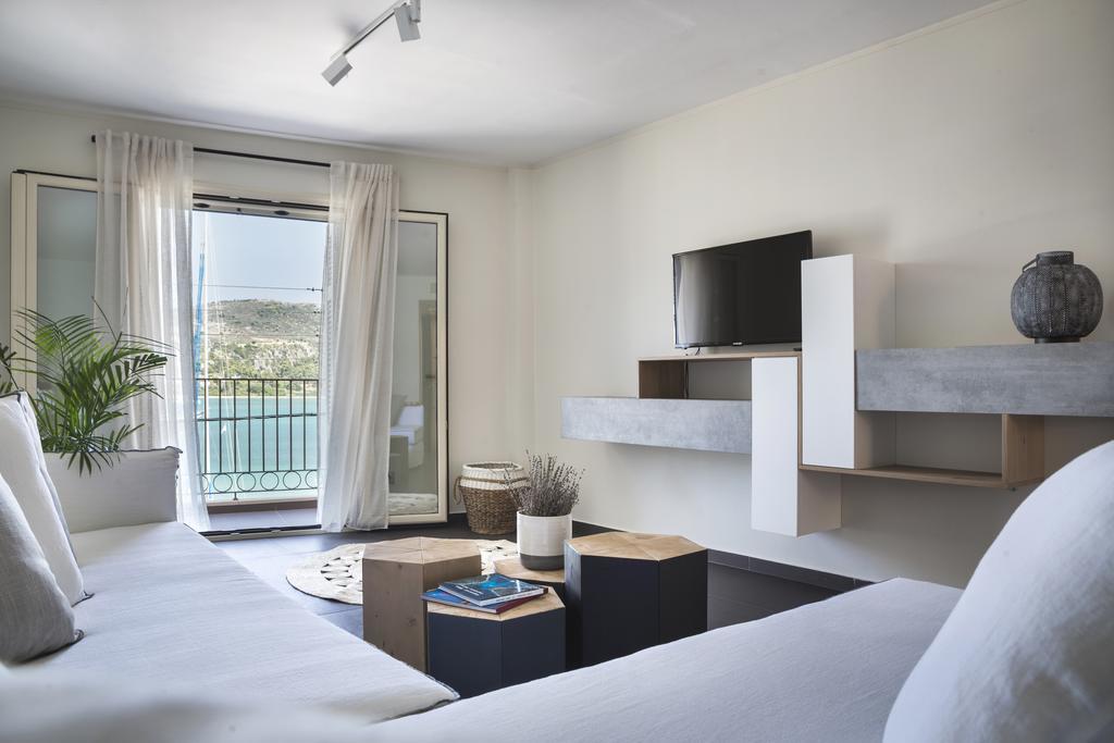Argostoli Marina Suites Екстер'єр фото